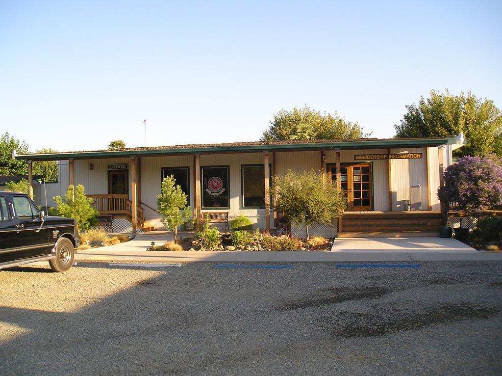 Lake Minden Camping Resort Cottage 2 Nicolaus Exterior photo